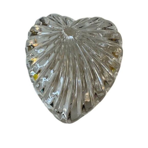 Heart-Shaped Crystal Trinket Box With Lid - Picture 1 of 4